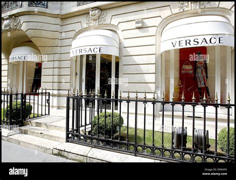 place vendôme versace doors|place vendôme paris.